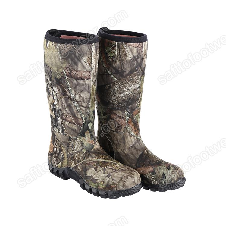 Outdoor Waterproof Rubber Hunting Boots.jpg